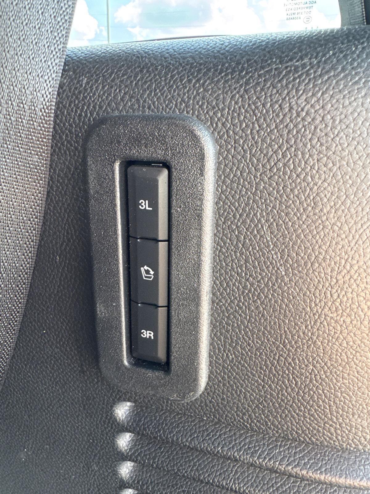 Lincoln Navigator 4WD 4dr Reserve 2016