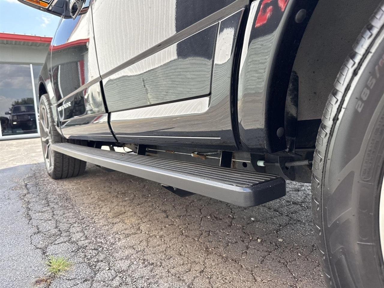 Lincoln Navigator 4WD 4dr Reserve 2016