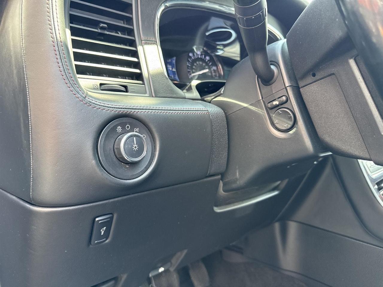 Lincoln Navigator 4WD 4dr Reserve 2016