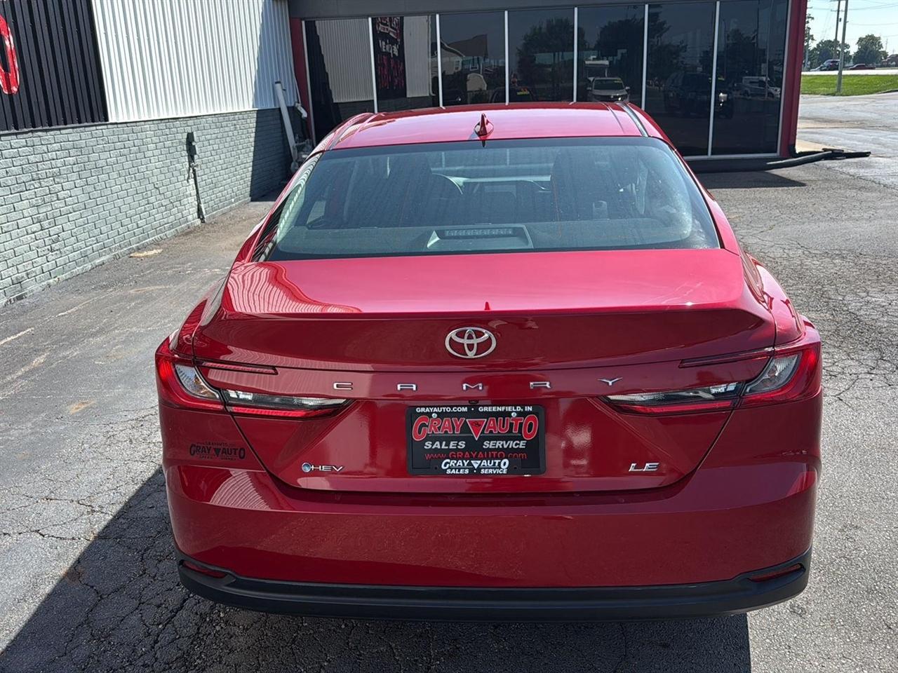 Toyota Camry XLE (Natl) 2025