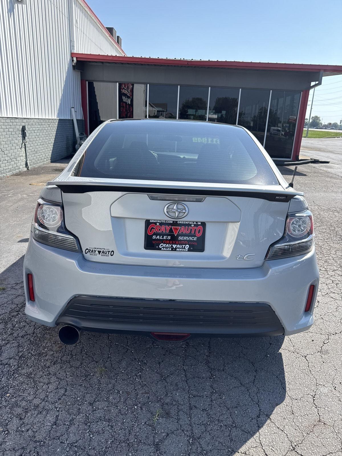 Scion tC 2dr HB Man (Natl) 2014