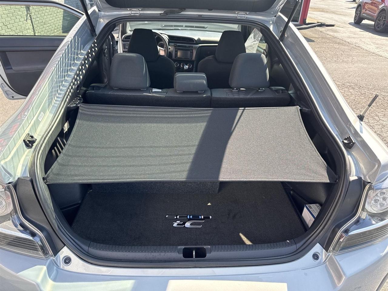 Scion tC 2dr HB Man (Natl) 2014