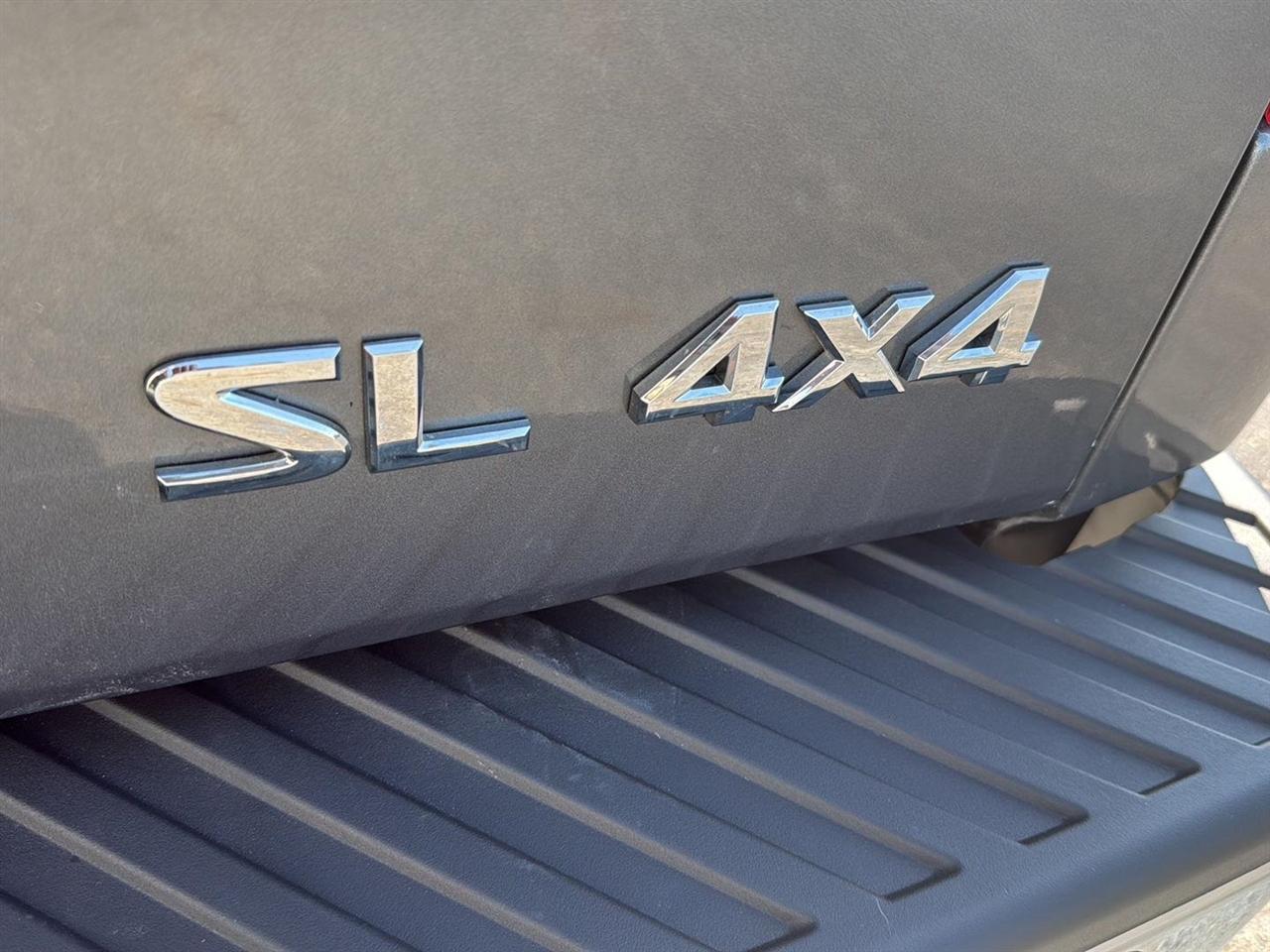Nissan Titan 4WD Crew Cab SWB PRO-4X 2014