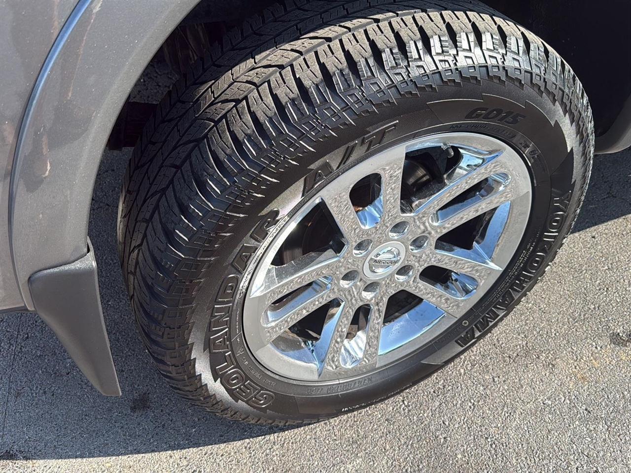 Nissan Titan 4WD Crew Cab SWB PRO-4X 2014