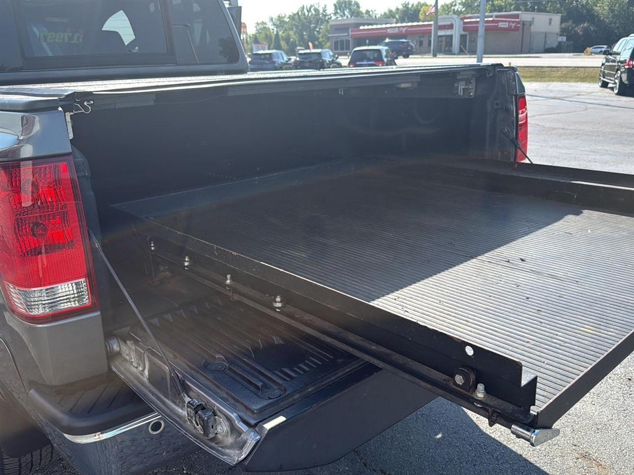 Nissan Titan 4WD Crew Cab SWB PRO-4X 2014