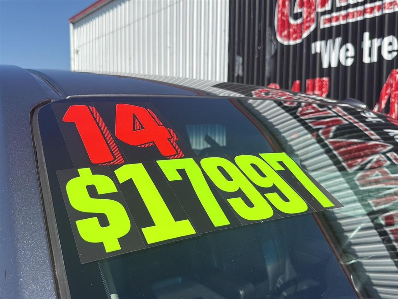 Nissan Titan 4WD Crew Cab SWB PRO-4X 2014