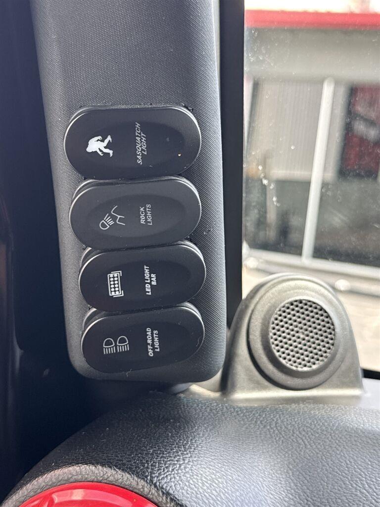 Jeep Wrangler Unlimited 4WD 4dr Freedom Edition *Ltd Avail* 2013