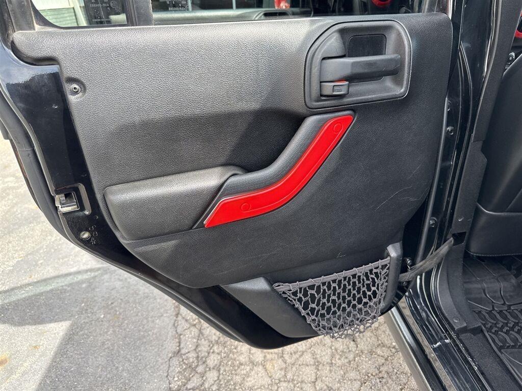 Jeep Wrangler Unlimited 4WD 4dr Freedom Edition *Ltd Avail* 2013