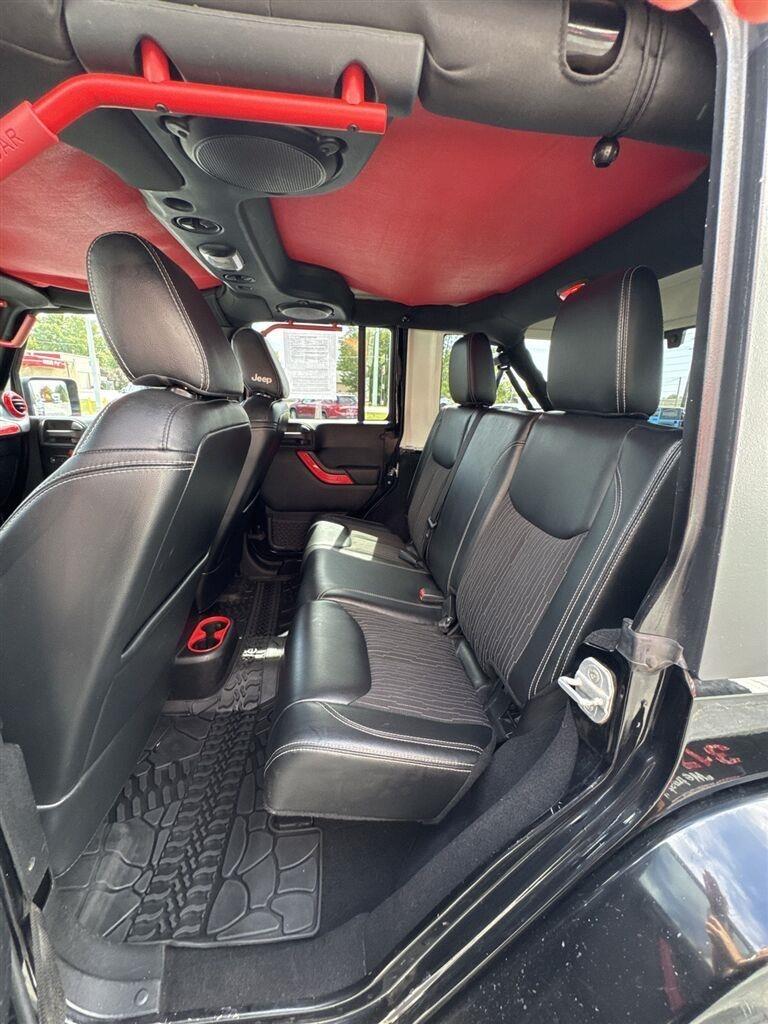 Jeep Wrangler Unlimited 4WD 4dr Freedom Edition *Ltd Avail* 2013