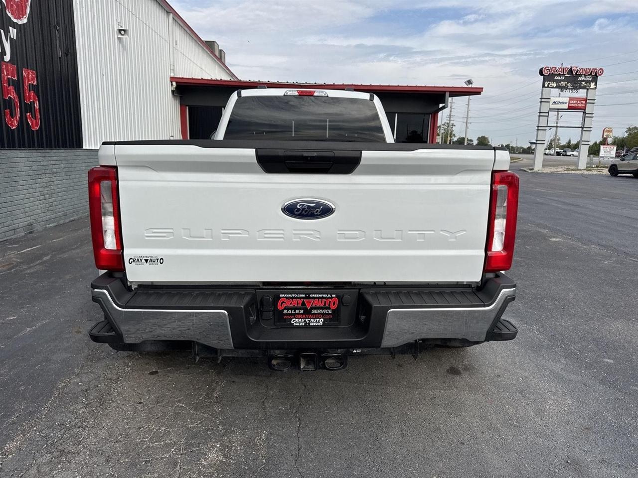 Ford Super Duty F-350 DRW Crew Cab 172" XLT 4WD 2026