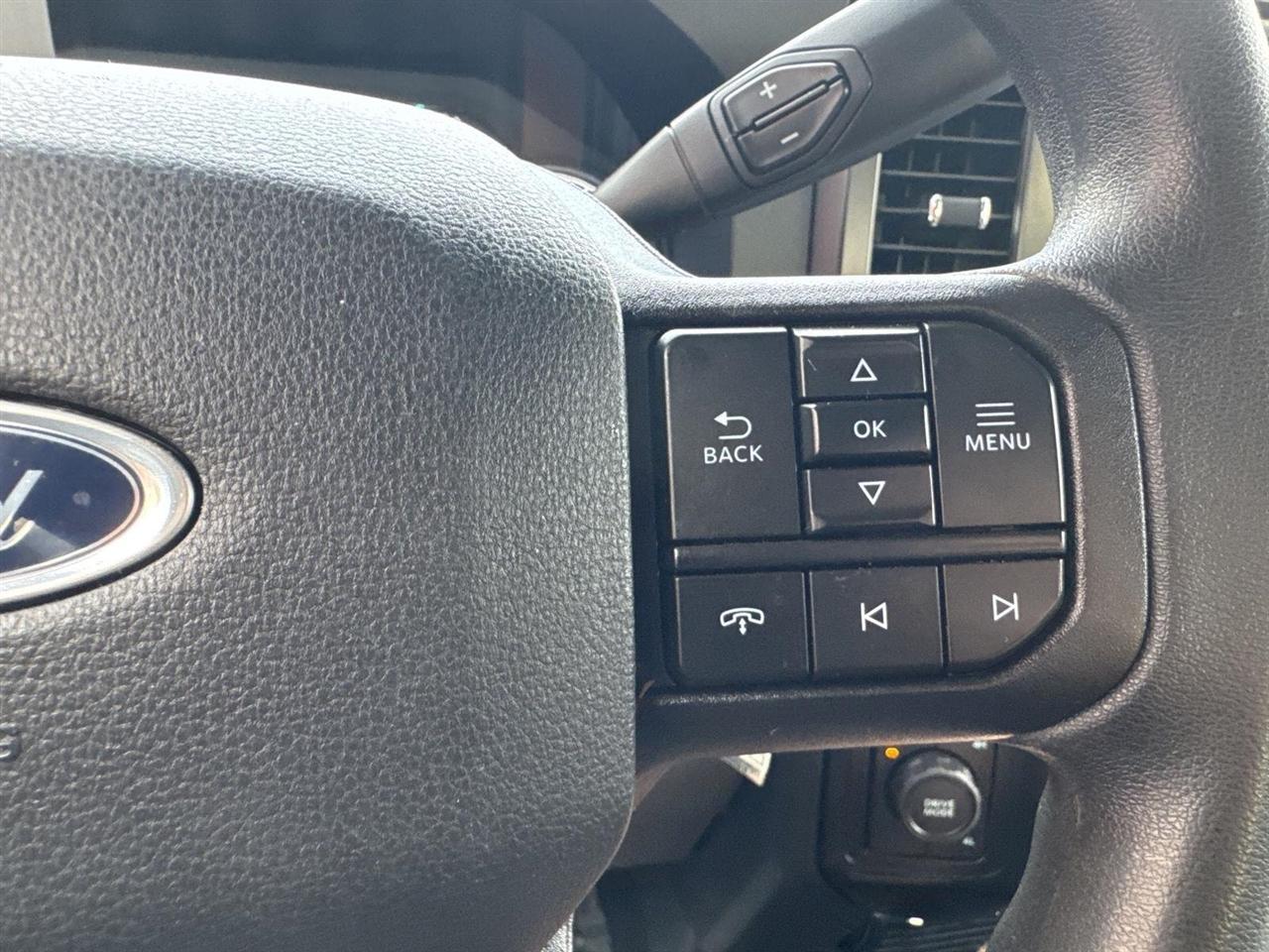 Ford Super Duty F-350 DRW Crew Cab 172" XLT 4WD 2026