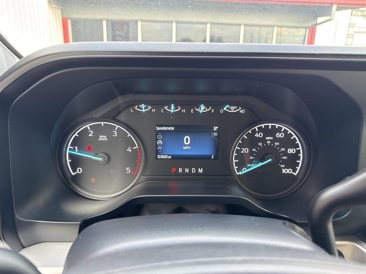 Ford Super Duty F-350 DRW Crew Cab 172" XLT 4WD 2026