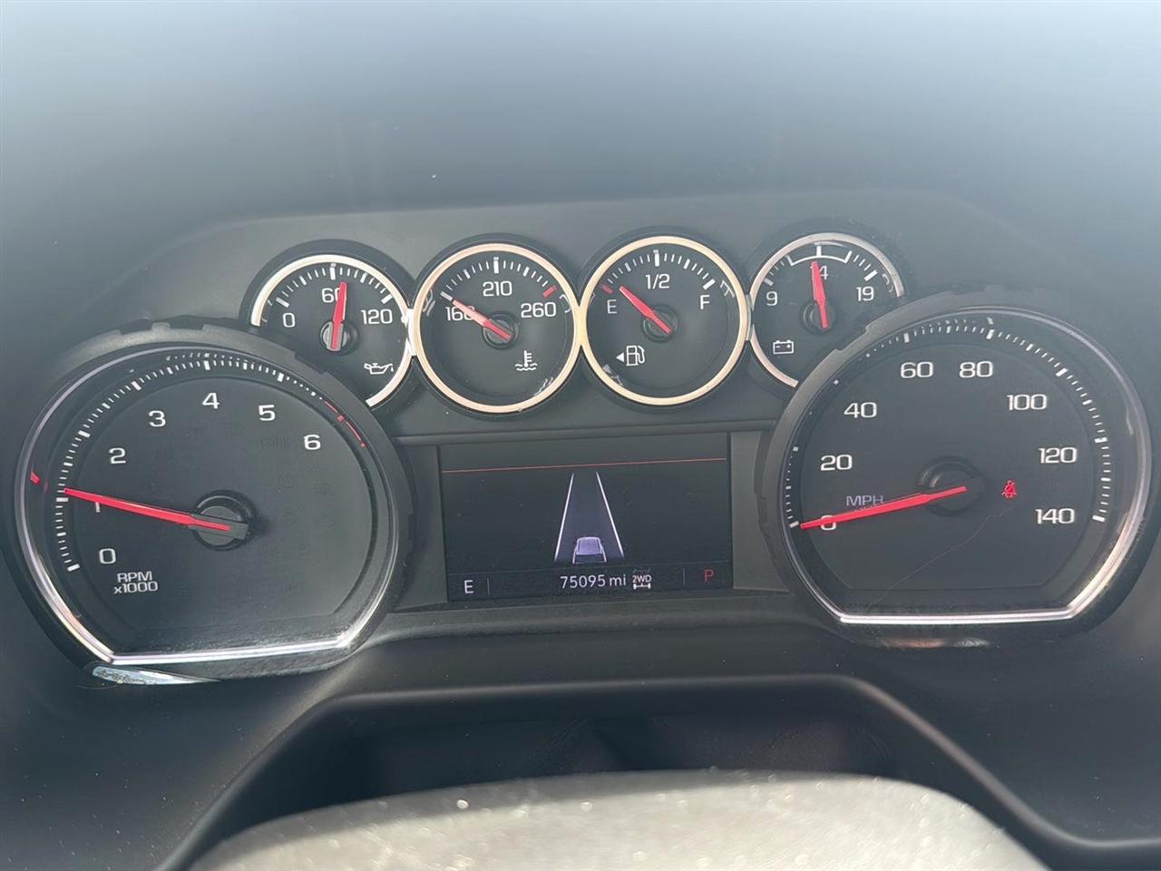 Chevrolet Suburban 4WD 4dr RST 2021