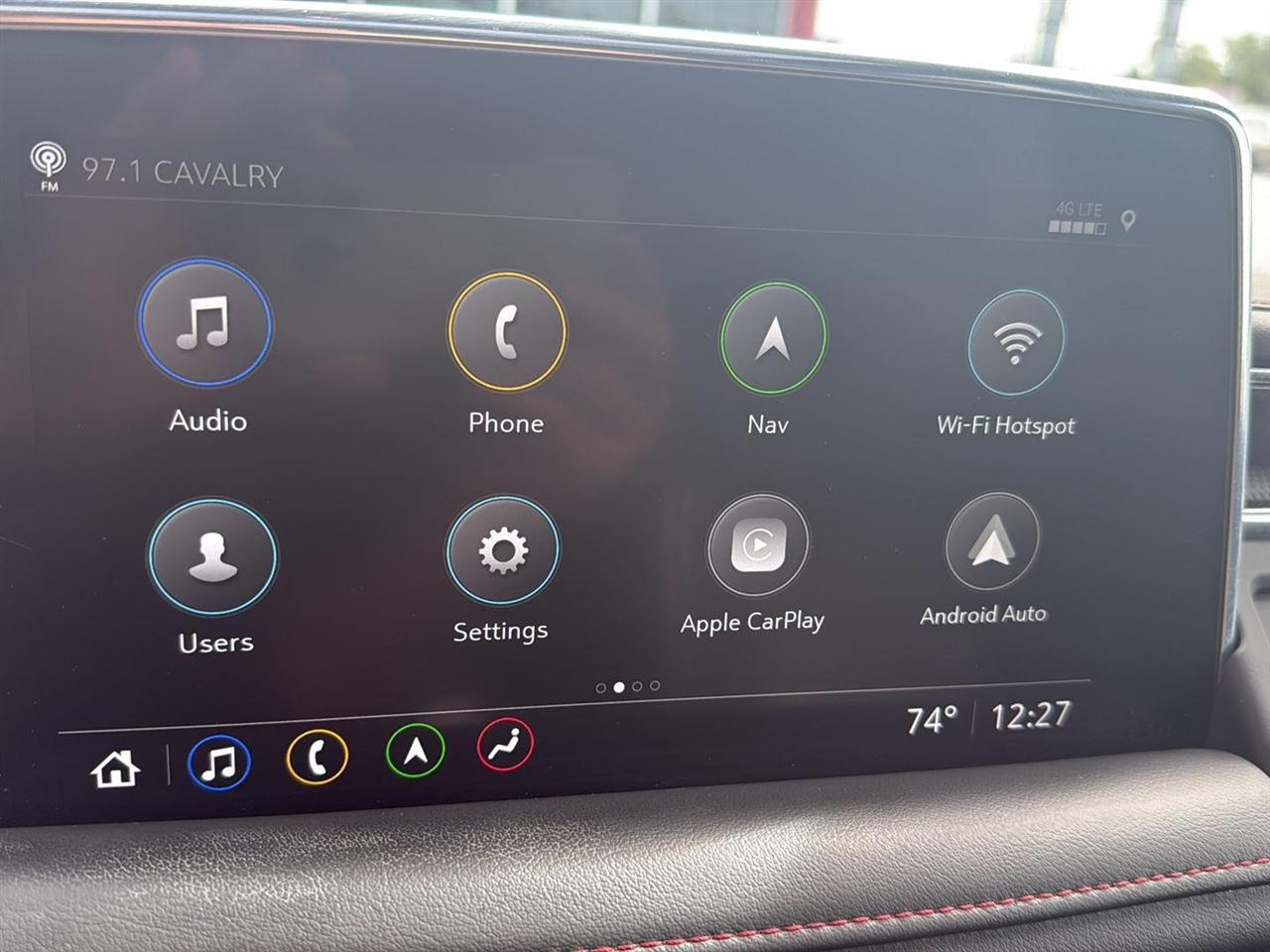 Chevrolet Suburban 4WD 4dr RST 2021