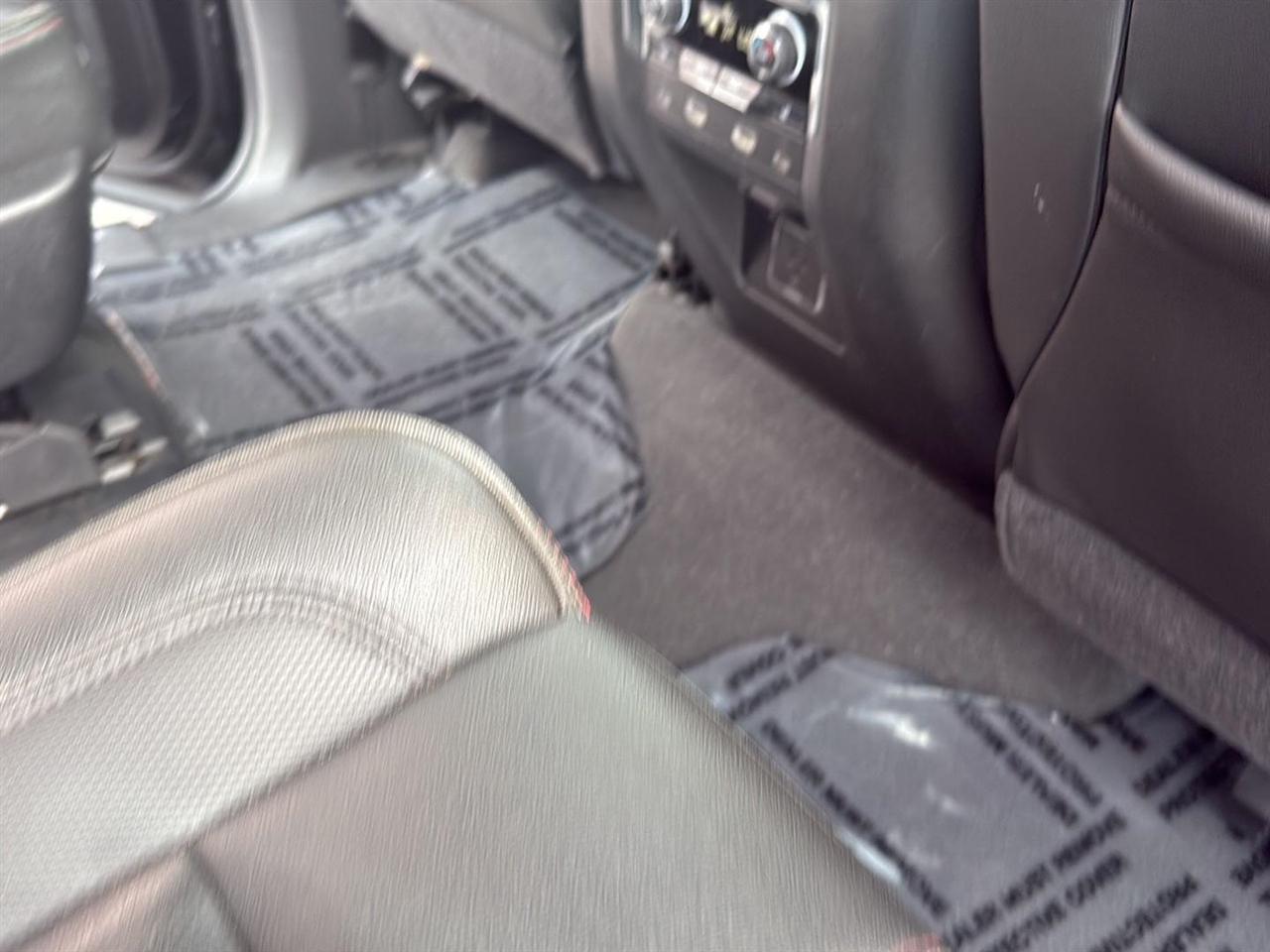 Chevrolet Suburban 4WD 4dr RST 2021