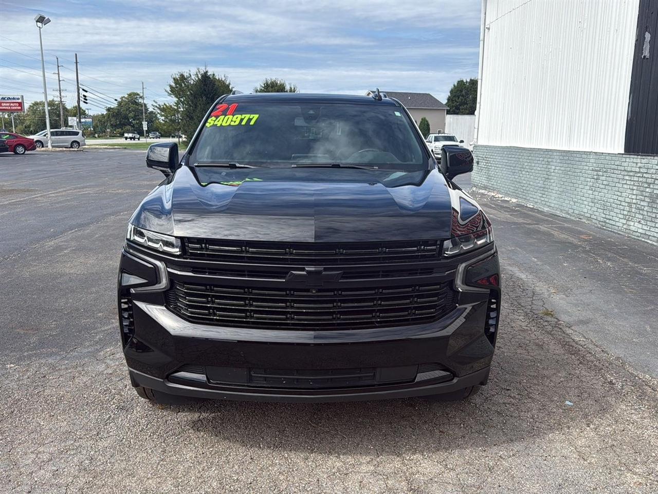 Chevrolet Suburban 4WD 4dr RST 2021