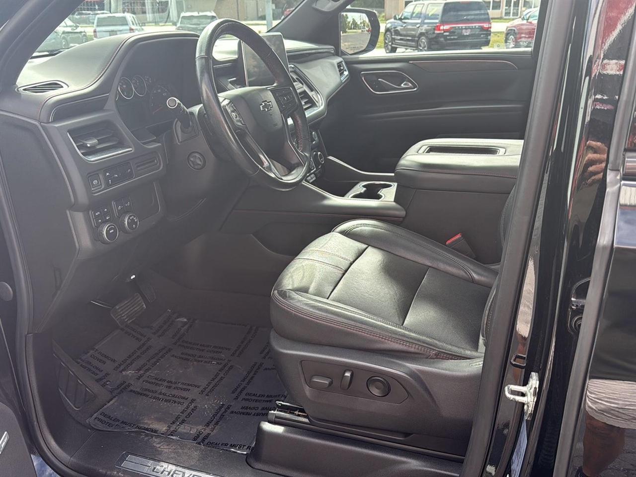Chevrolet Suburban 4WD 4dr RST 2021
