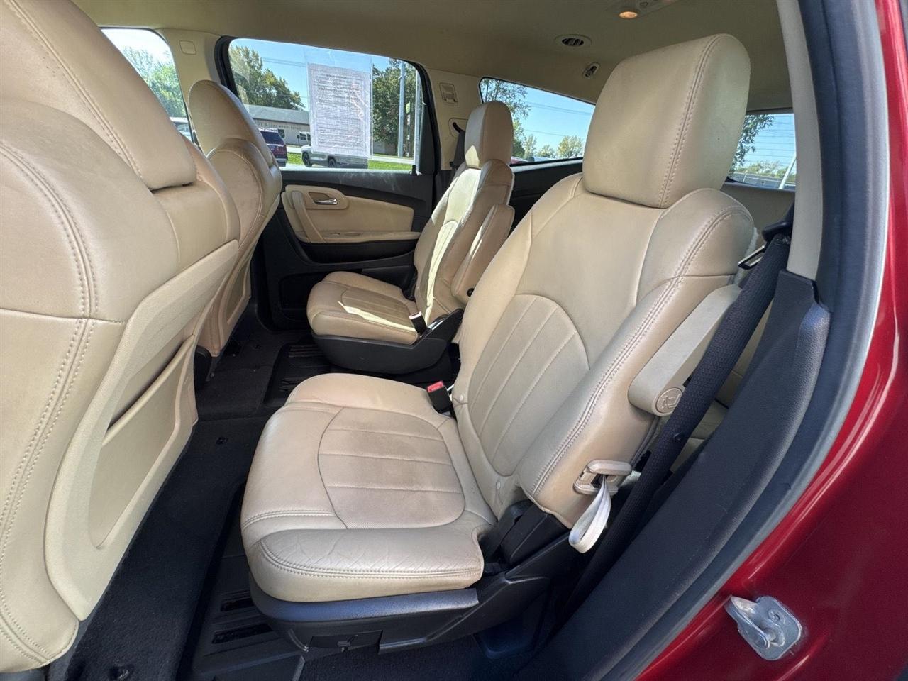Chevrolet Traverse FWD 4dr LTZ 2012