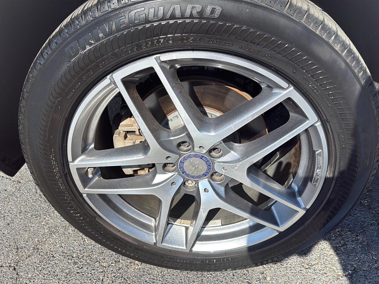 Mercedes-Benz GLC 4MATIC 4dr GLC 300 2016