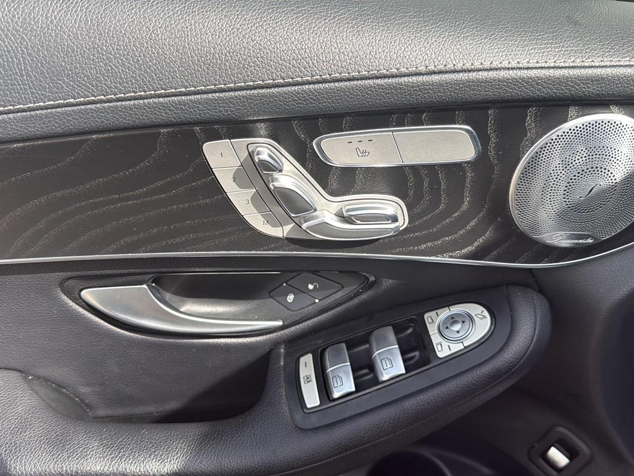 Mercedes-Benz GLC 4MATIC 4dr GLC 300 2016