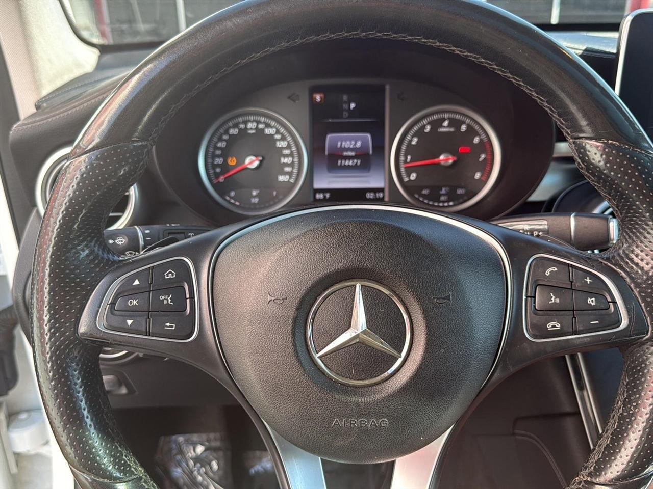 Mercedes-Benz GLC 4MATIC 4dr GLC 300 2016