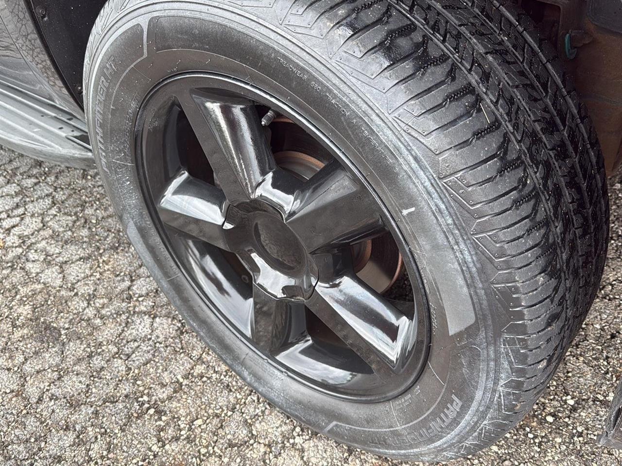 GMC Yukon 4WD 4dr SLT 2014
