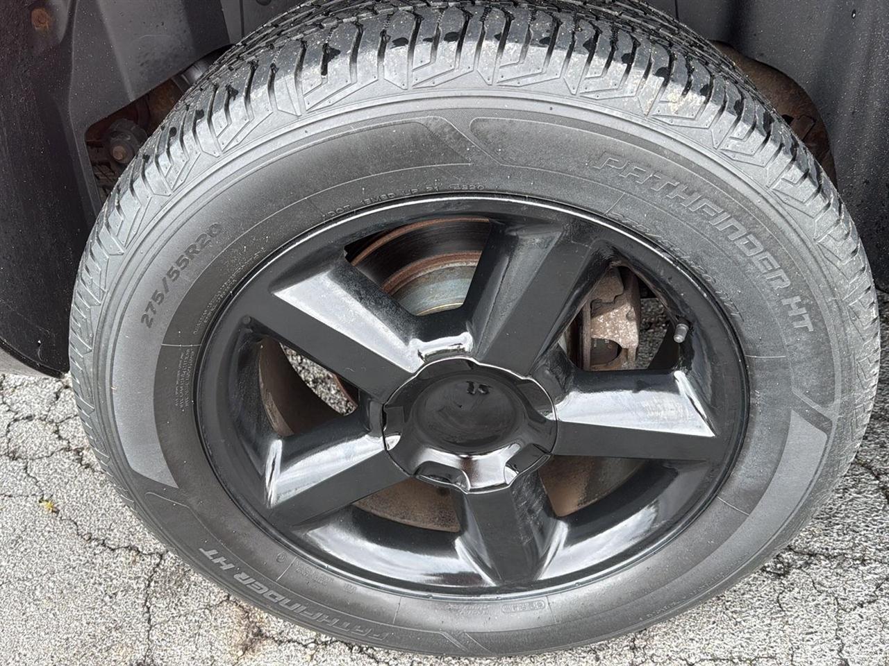 GMC Yukon 4WD 4dr SLT 2014