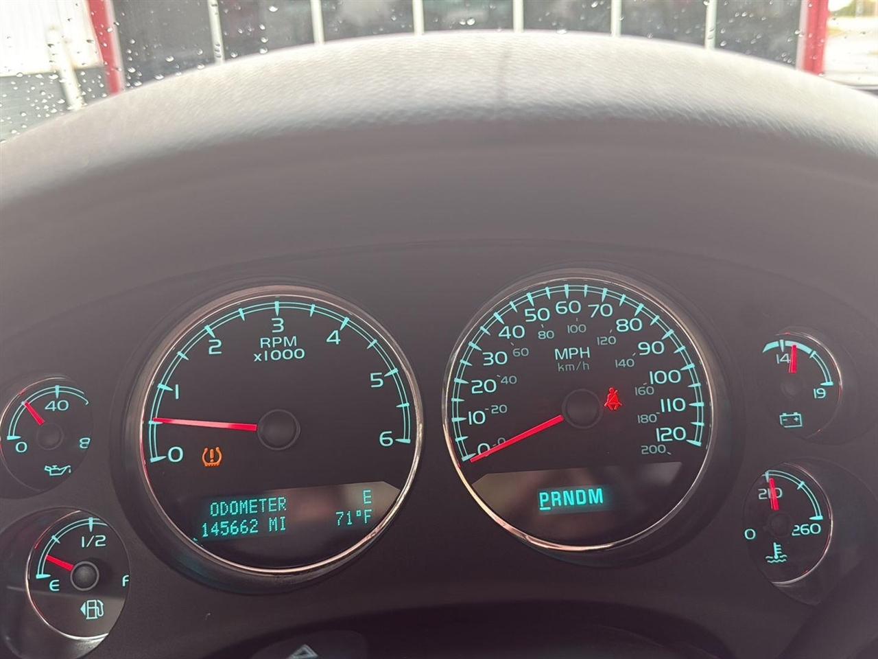 GMC Yukon 4WD 4dr SLT 2014
