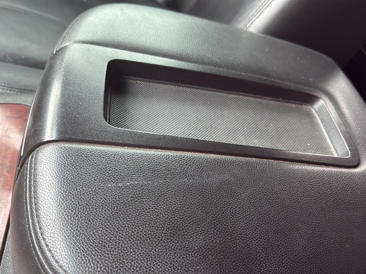 GMC Yukon 4WD 4dr SLT 2014