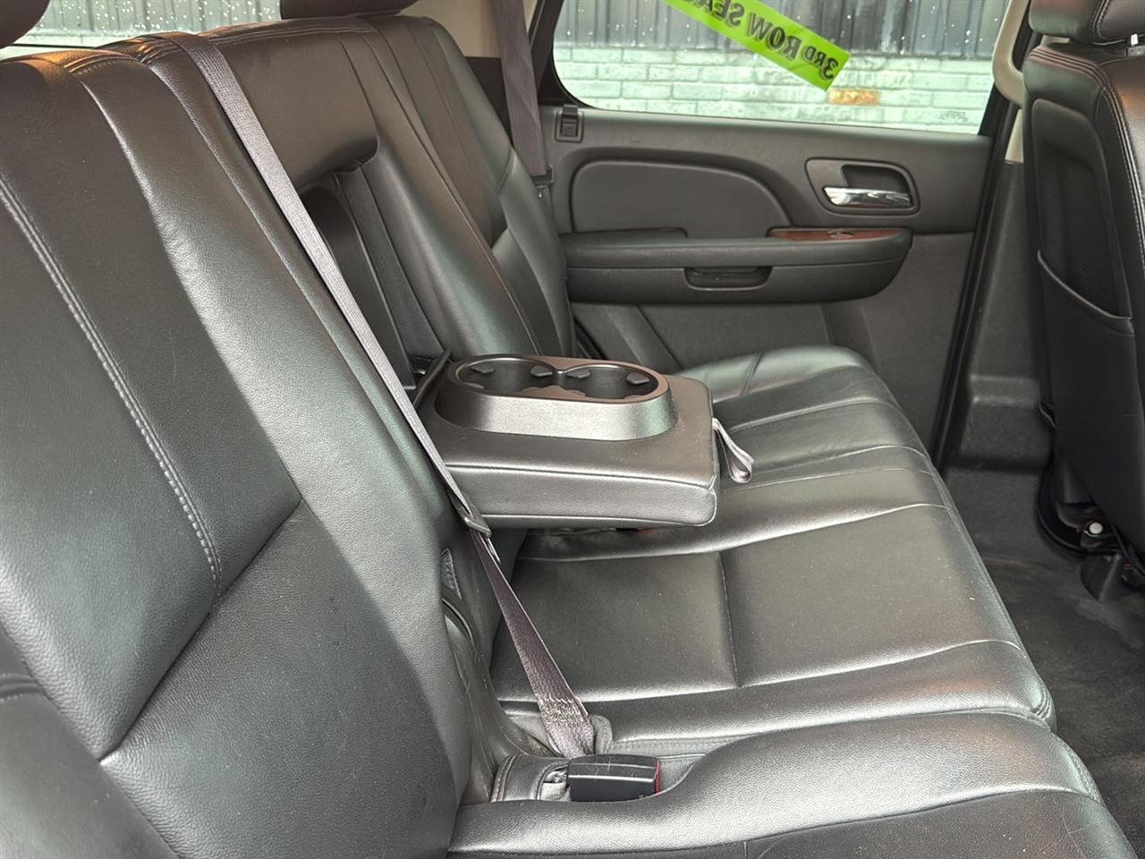 GMC Yukon 4WD 4dr SLT 2014