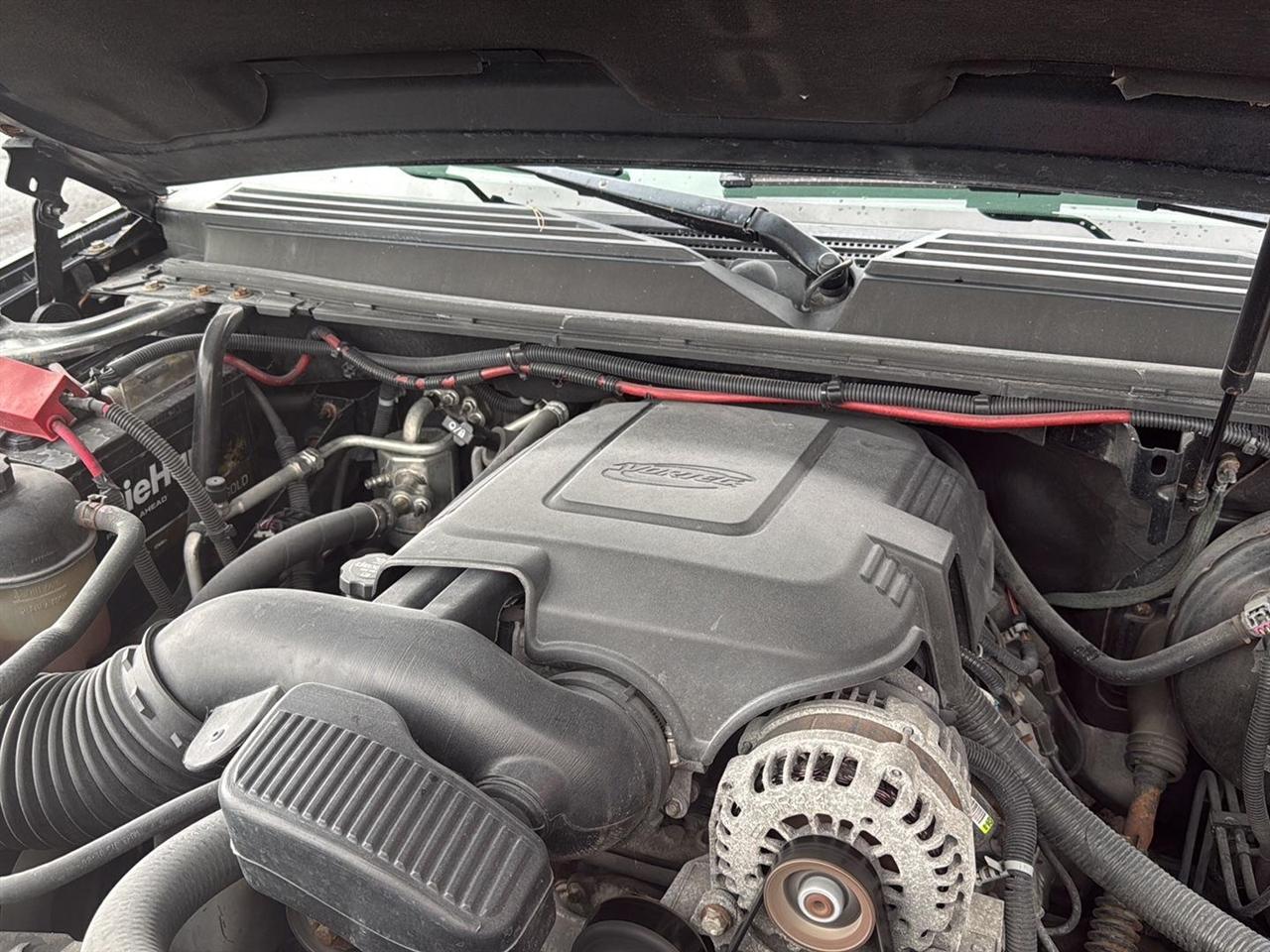 GMC Yukon 4WD 4dr SLT 2014