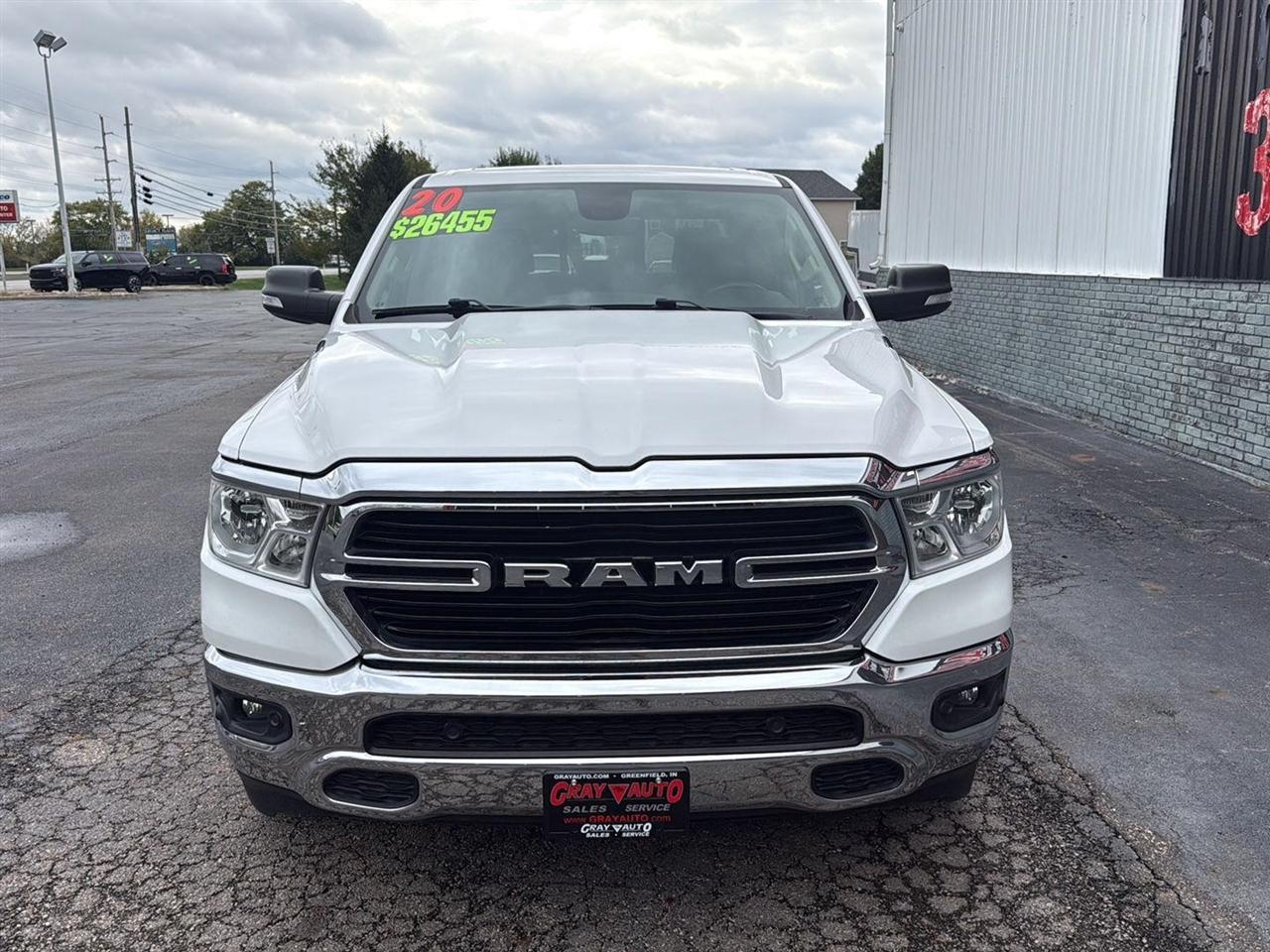 RAM 1500 Big Horn 4x4 Crew Cab 5'7" Box 2020