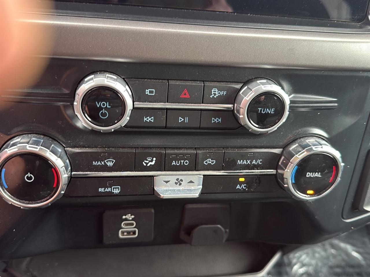 Ford F-150 XLT 4WD SuperCrew 5.5' Box 2025