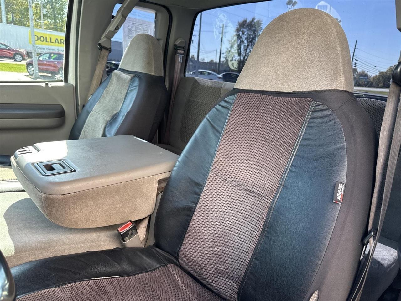 Ford Super Duty F-350 SRW Supercab 142" Lariat 2001