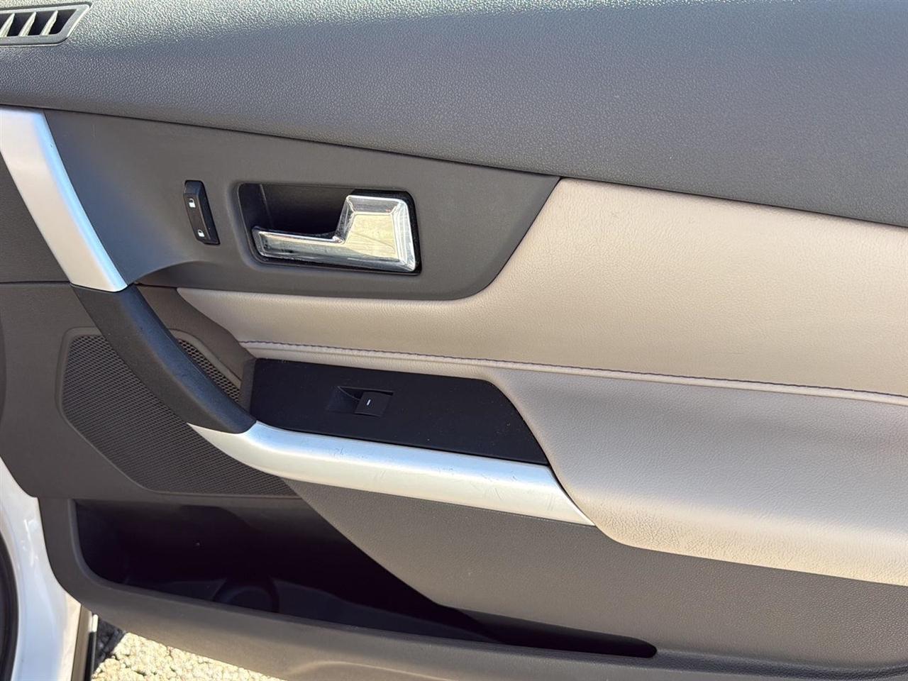 Ford Edge 4dr Limited FWD 2011