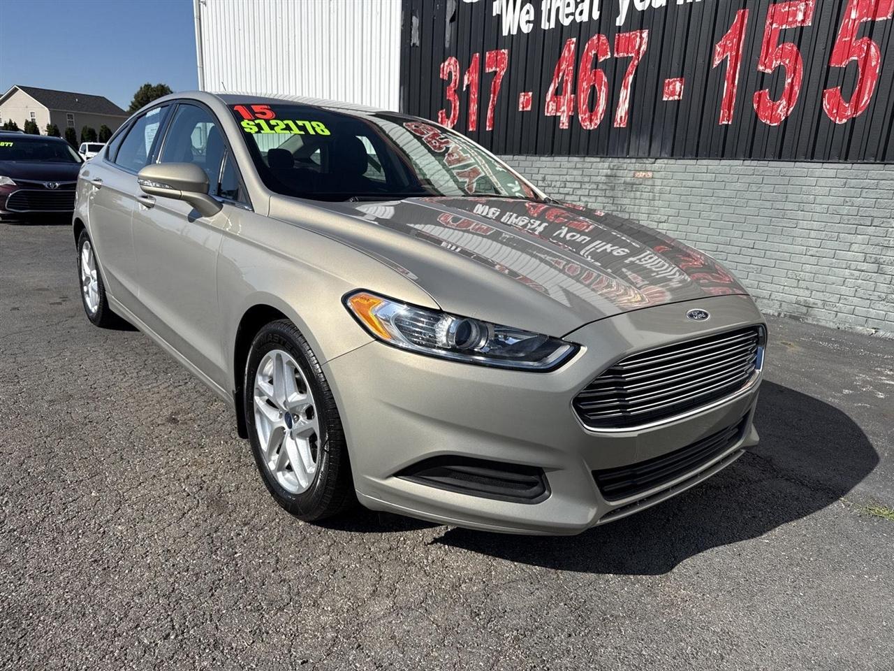 Ford Fusion 4dr Sdn SE FWD 2015