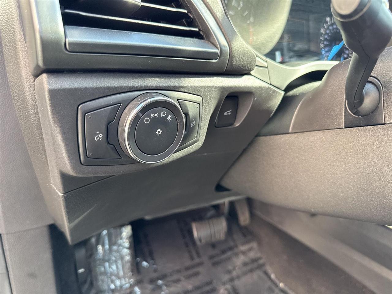 Ford Fusion 4dr Sdn SE FWD 2015