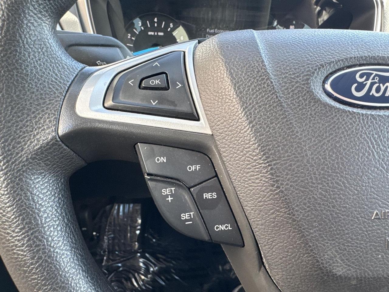 Ford Fusion 4dr Sdn SE FWD 2015