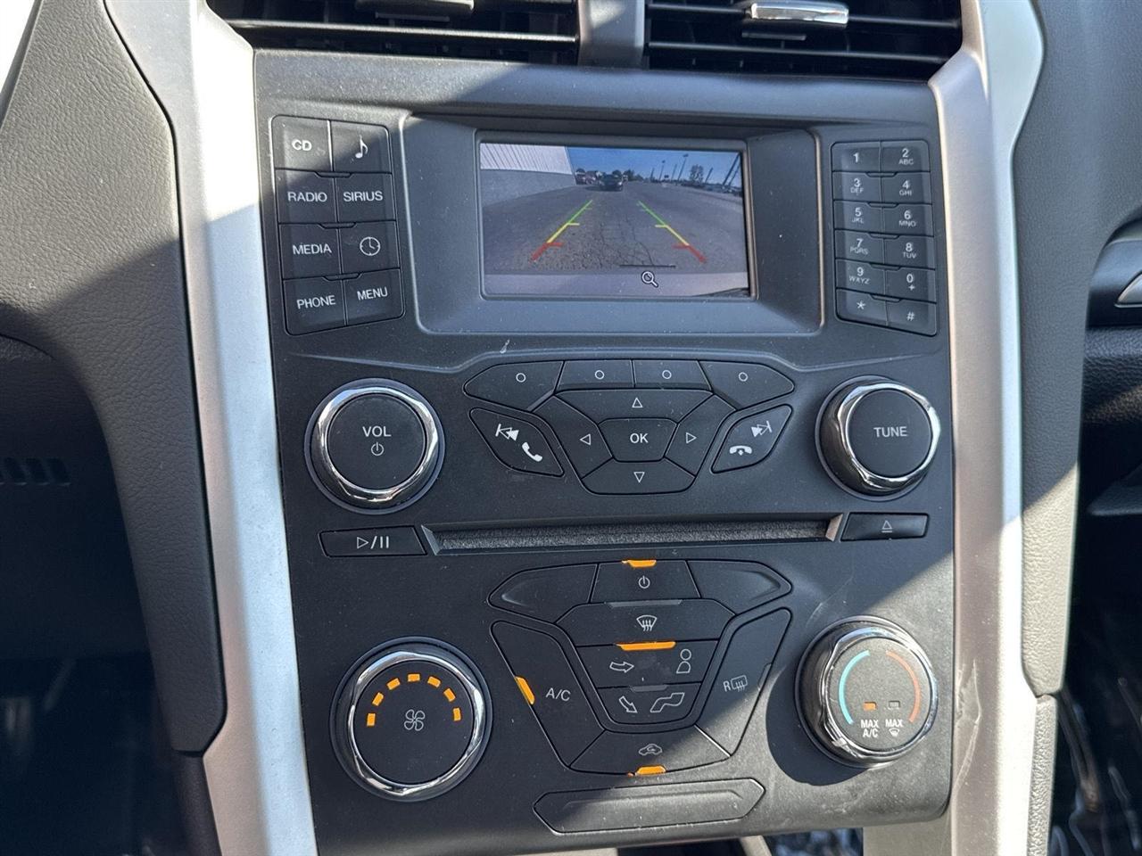 Ford Fusion 4dr Sdn SE FWD 2015