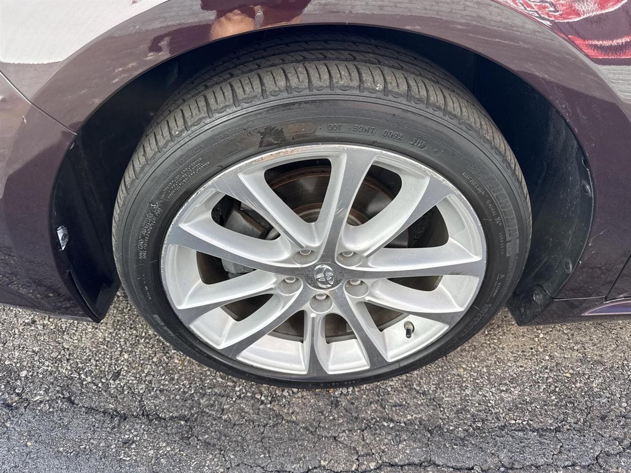 Toyota Avalon 4dr Sdn XLE Premium (Natl) 2016