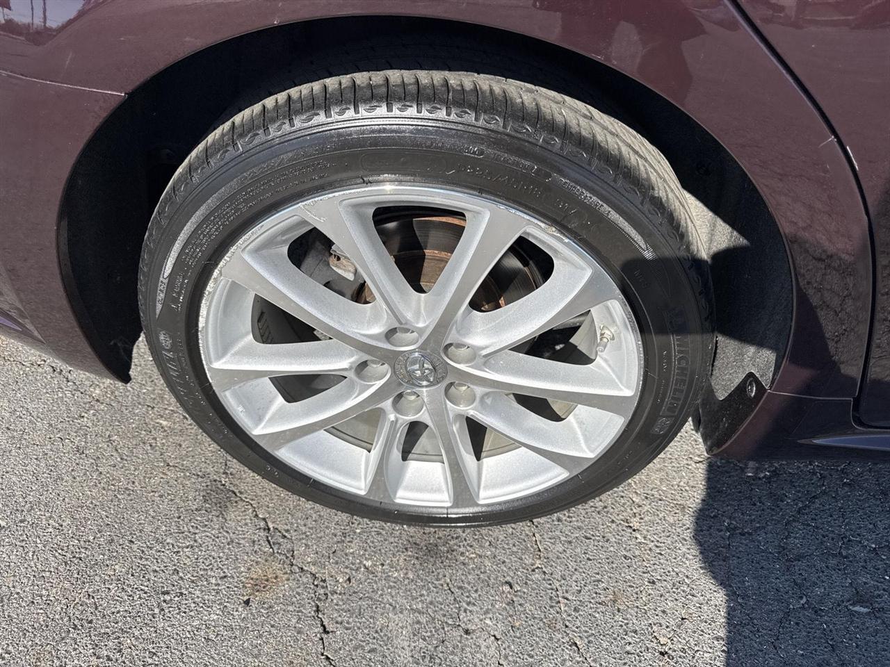 Toyota Avalon 4dr Sdn XLE Premium (Natl) 2016