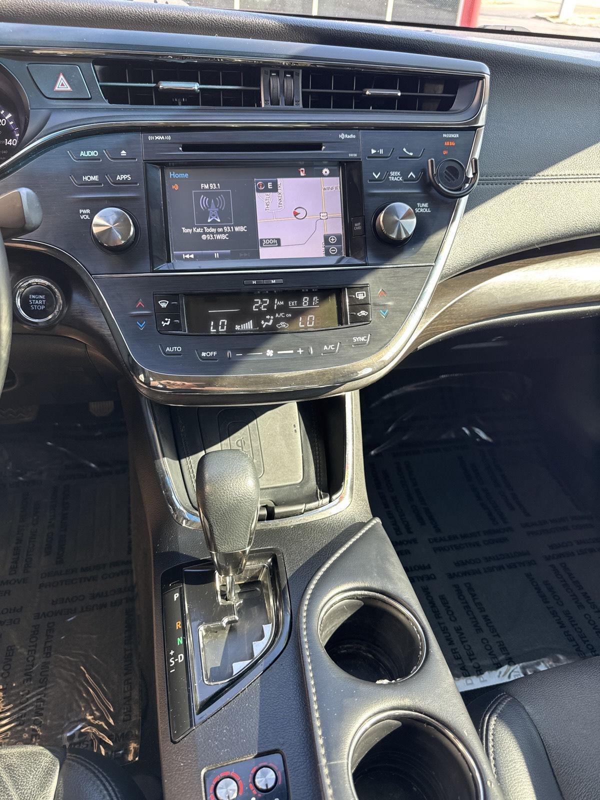 Toyota Avalon 4dr Sdn XLE Premium (Natl) 2016
