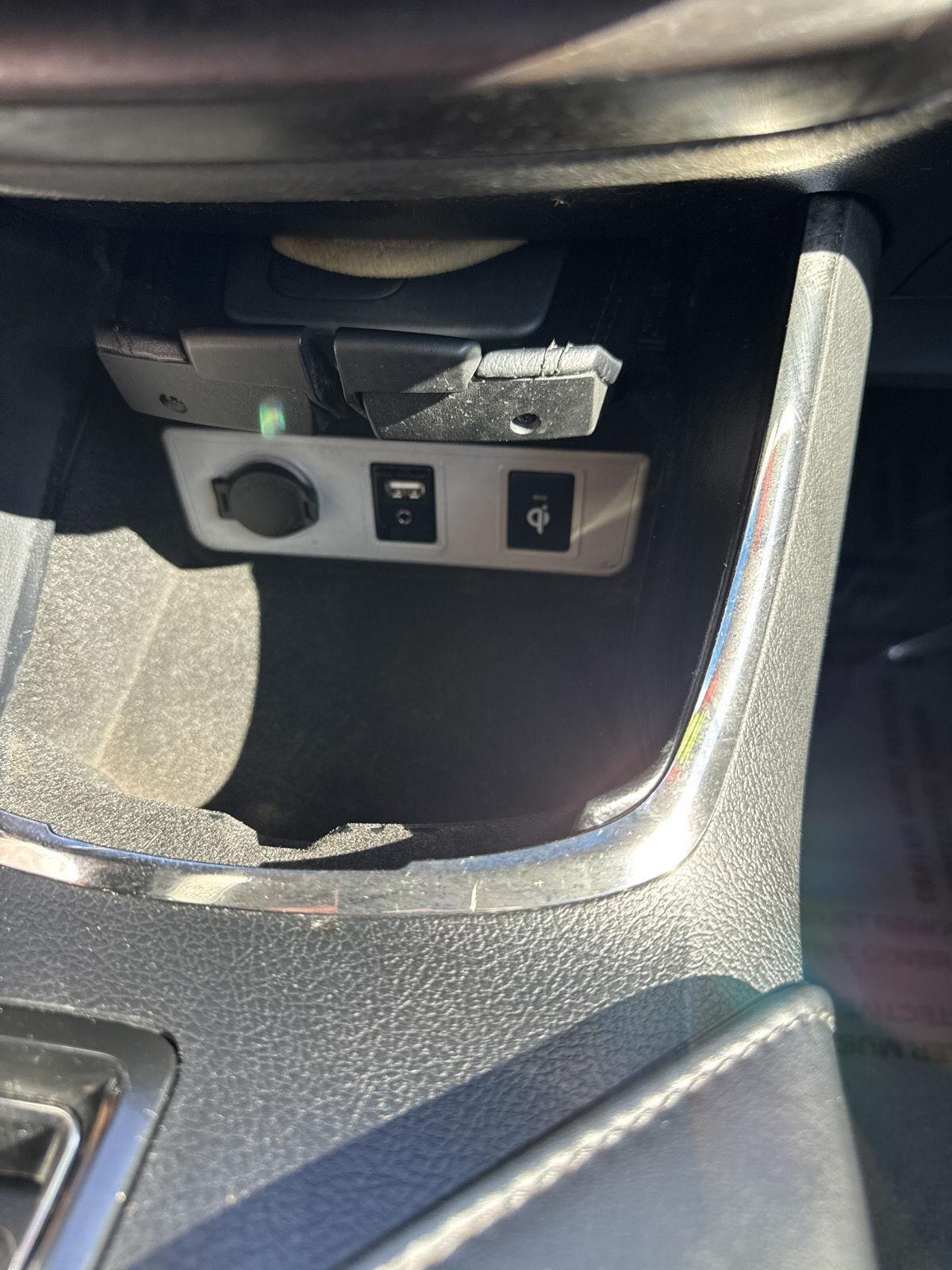 Toyota Avalon 4dr Sdn XLE Premium (Natl) 2016