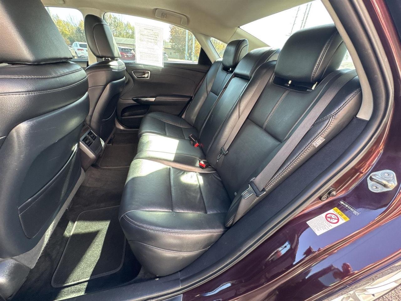 Toyota Avalon 4dr Sdn XLE Premium (Natl) 2016