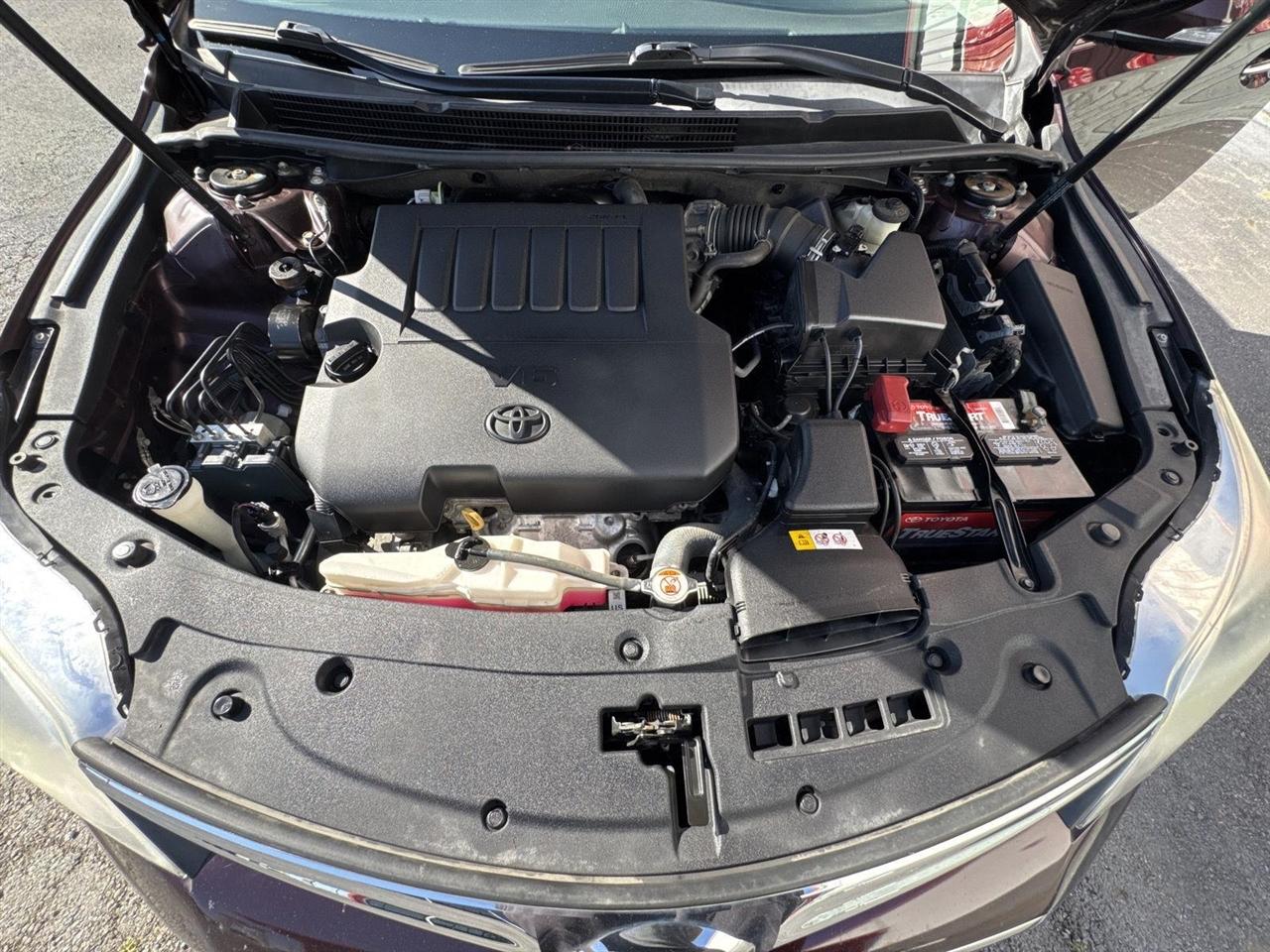 Toyota Avalon 4dr Sdn XLE Premium (Natl) 2016