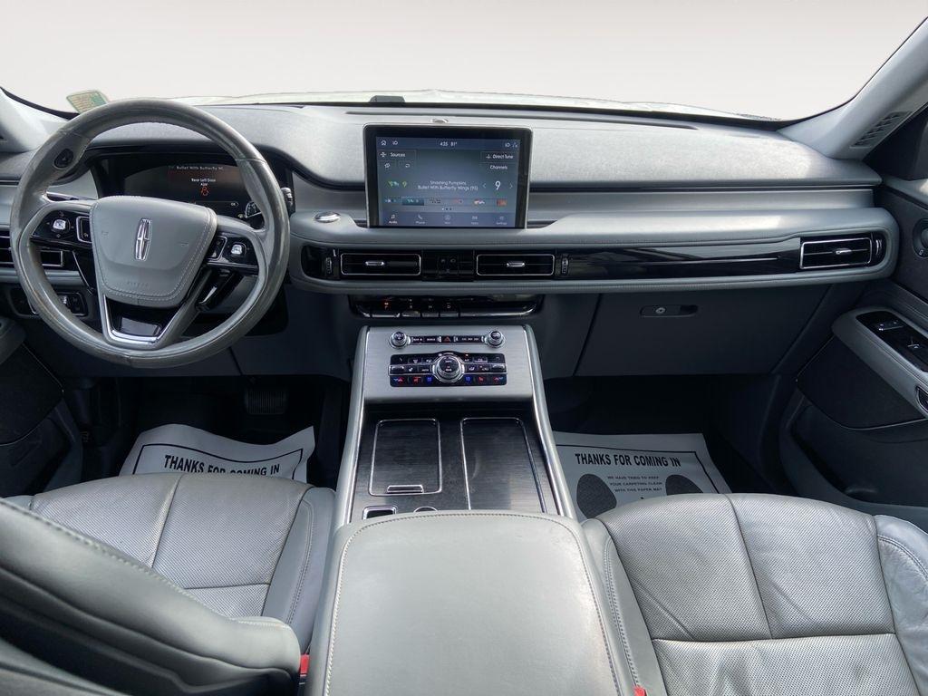 Lincoln Aviator  2020