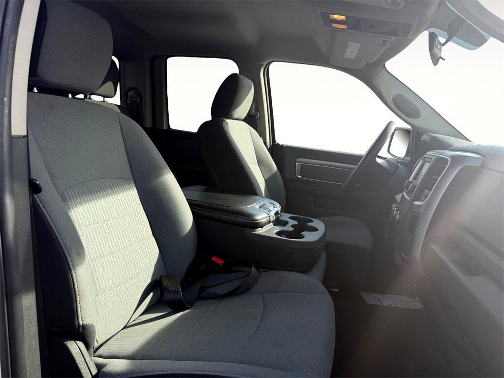 RAM 1500 Classic  2024