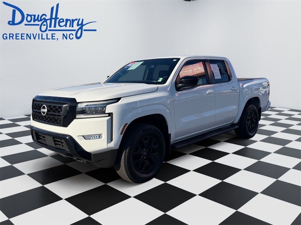 2023 Nissan Frontier SV's photo