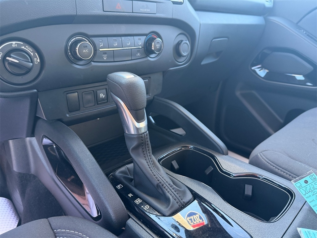 Nissan Frontier  2023