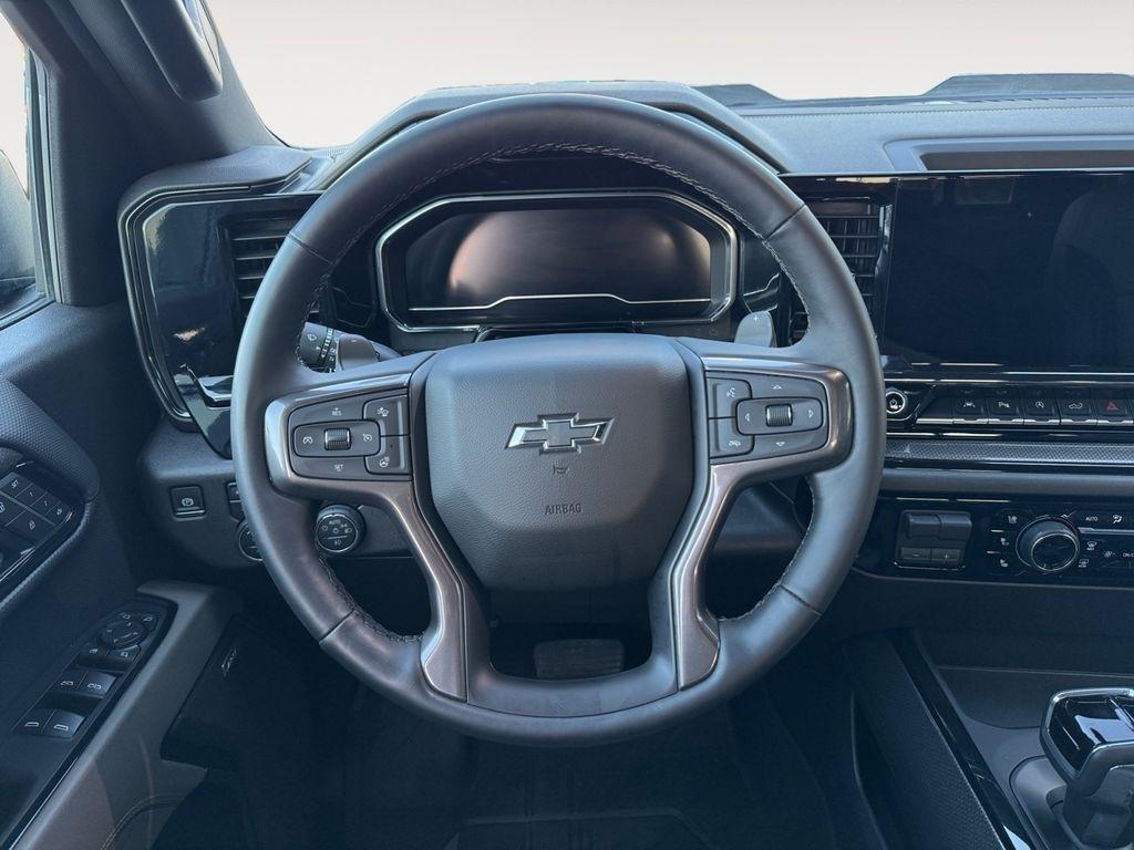 Chevrolet Silverado 1500  2025